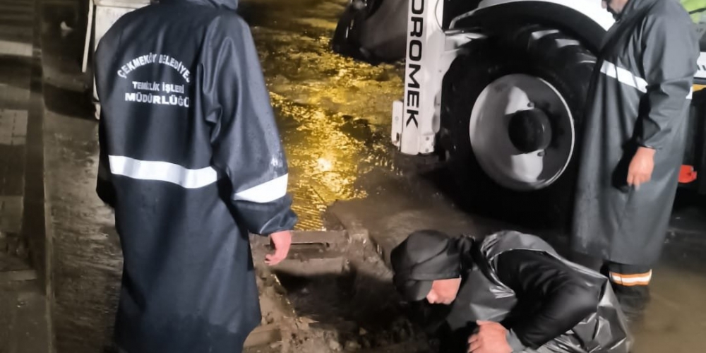 Çekmeköy’de Sağanak Yağışla Mücadele Çalışmaları Devam Ediyor