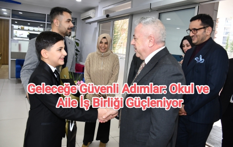 Çekmeköy Kaymakamı Resul Çelik, Öğrencilerle Kitap Tahlilinde Buluştu